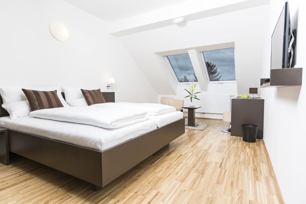 Gaestezimmer By Joechlinger Gerasdorf bei Wien Habitación foto